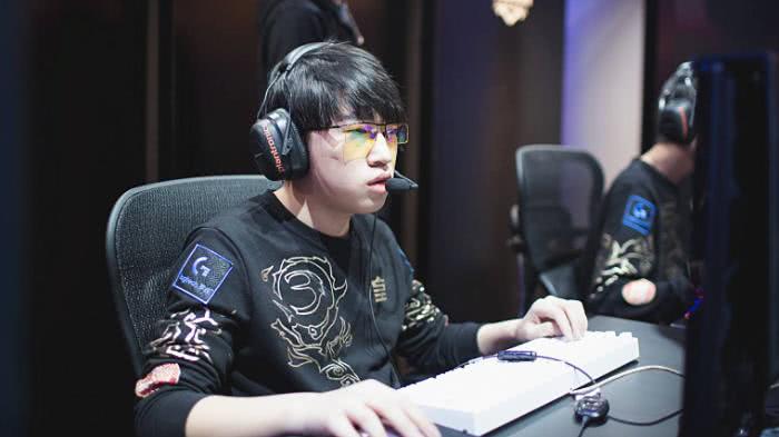 的助威声 的助威声