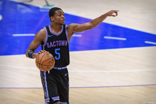 马倾向于引 马倾向于引