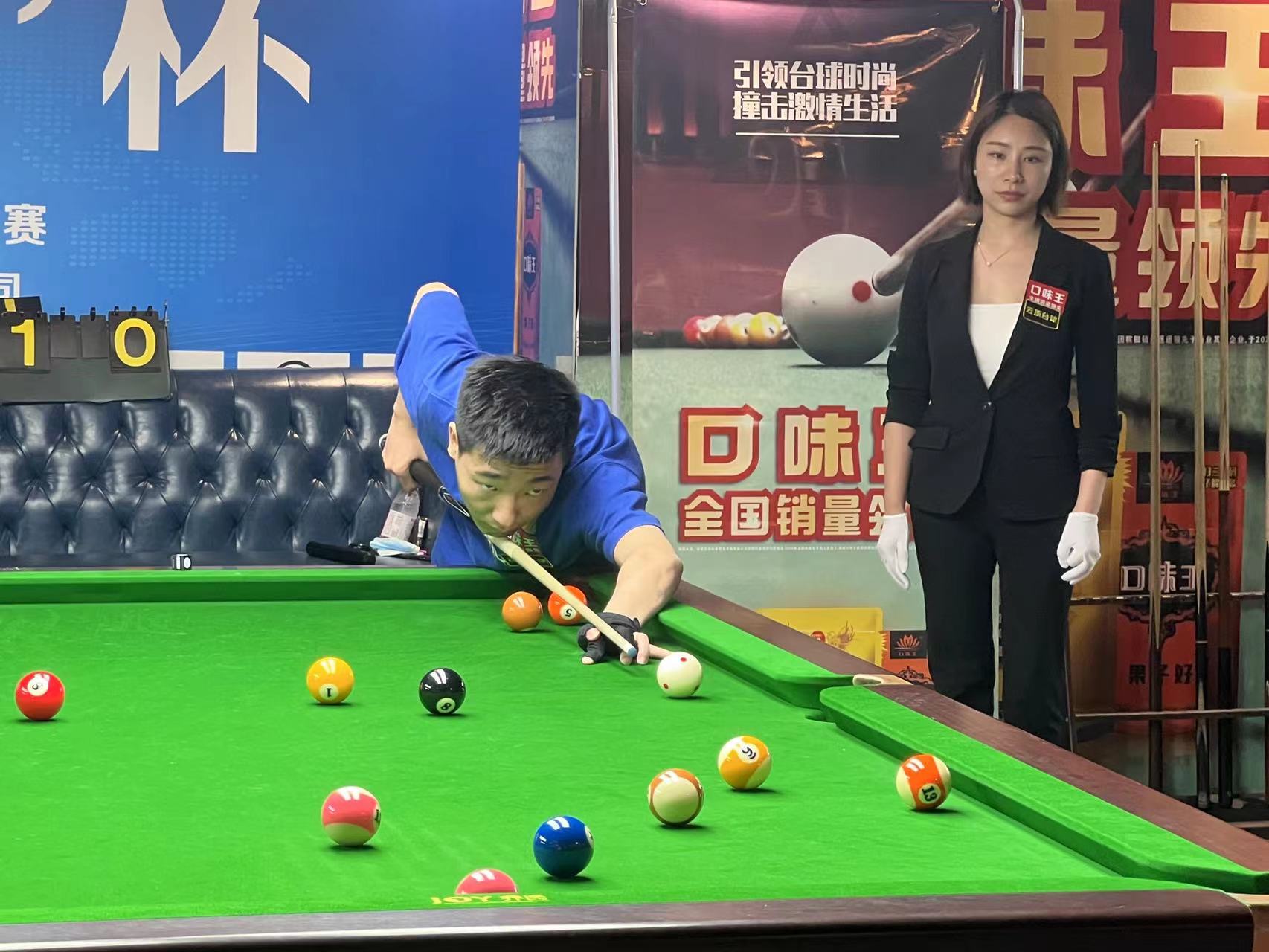 路高歌闯入 路高歌闯入