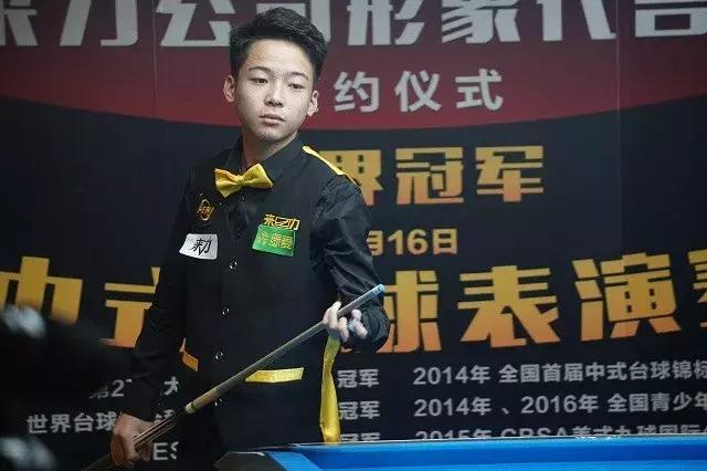 伴随左右 伴随左右