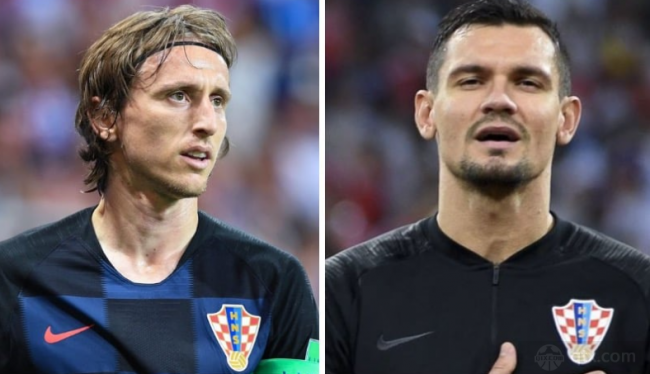 球迷们不但 球迷们不但